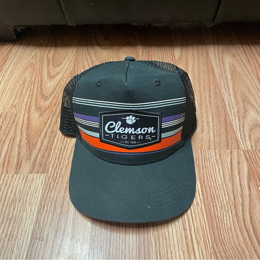 Top Of The World Clemson Tigers Men’s SnapBack Hat Mesh Trucker Black Script